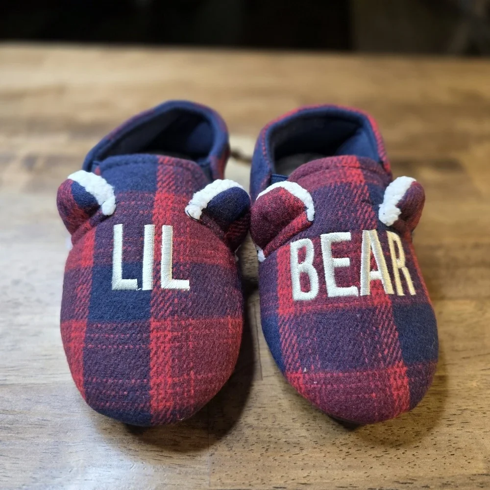 Dearfoams Lil Bear Slippers Kids Size 9/10 Red Blue Buffalo Plaid NWT